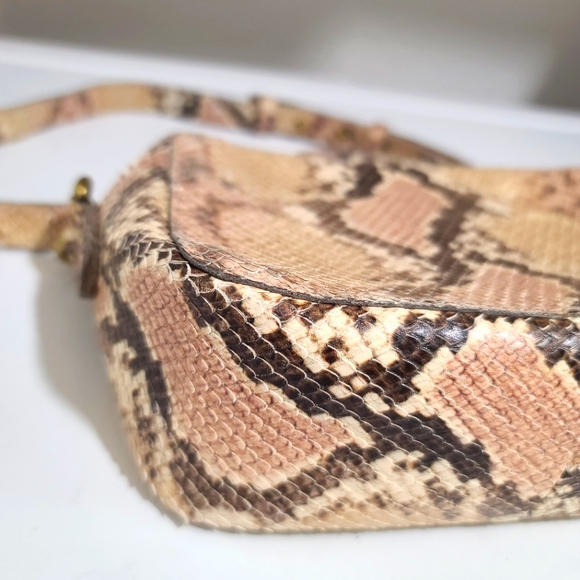 MADEWELL The Transport Camera Bag Snake Embossed Leather - Picture 13 of 14